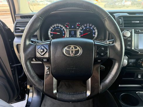 Used 2017 Toyota 4Runner TRD Off-Road AWD/4WD image 22