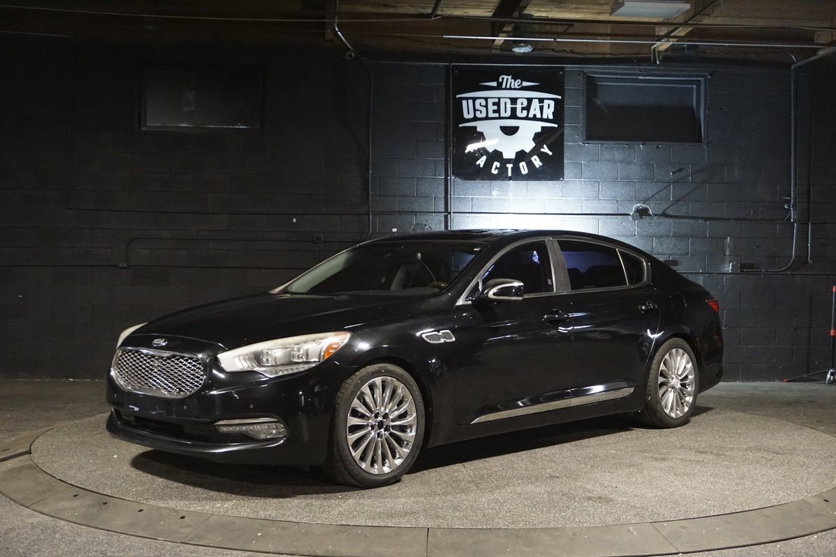 Used 2016 Kia K900 Luxury RWD image 1
