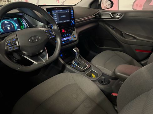 Used 2020 Hyundai Ioniq SEL FWD image 19