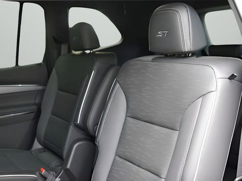 New 2026 Buick Enclave Sport Touring w/ Super Cruise Package image 17