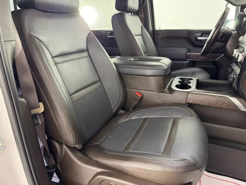 Used 2022 GMC Sierra 2500 Denali w/ Denali Ultimate Package AWD/4WD image 39