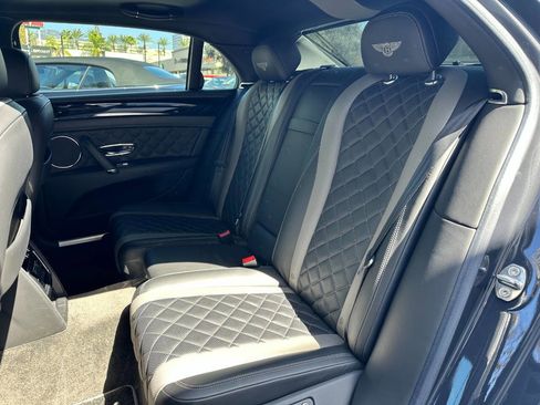 Used 2018 Bentley Flying Spur S V8 image 32