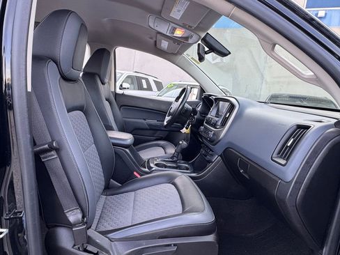 Used 2017 Chevrolet Colorado Z71 image 23