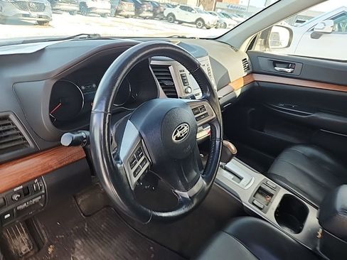 Used 2014 Subaru Outback 2.5i Limited w/ Moonroof Package image 14