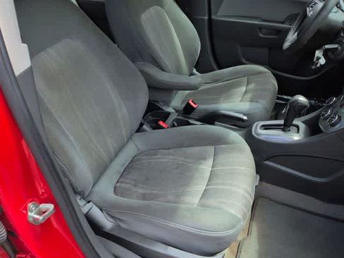 Used 2014 Chevrolet Sonic LT FWD image 21