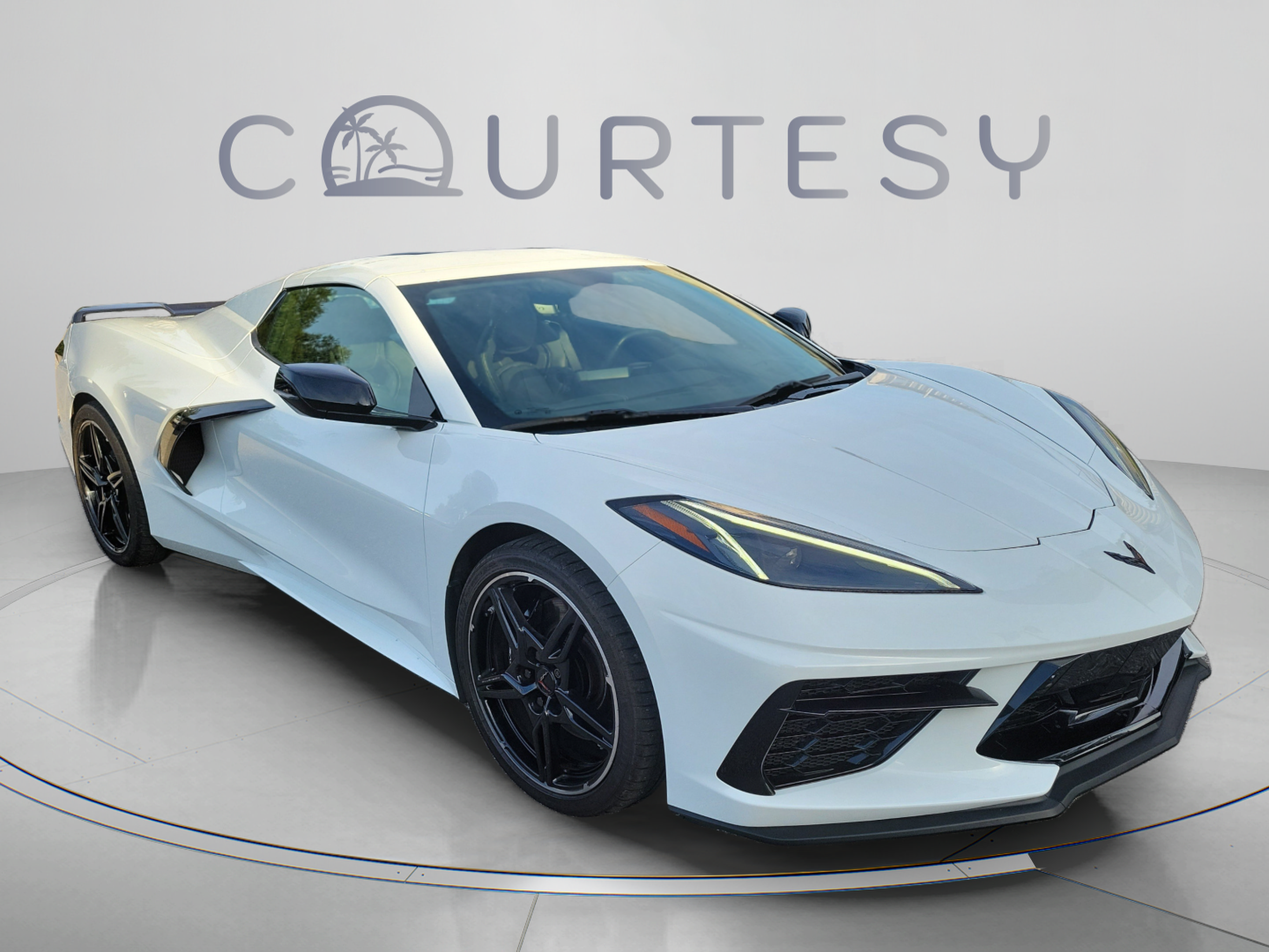 Used 2023 Chevrolet Corvette Stingray Premium Conv w/ Z51 Performance Package RWD image 3