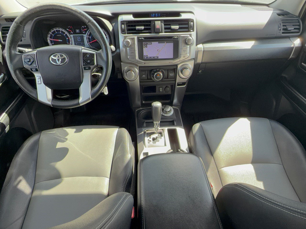 Used 2015 Toyota 4Runner SR5 Premium AWD/4WD image 17
