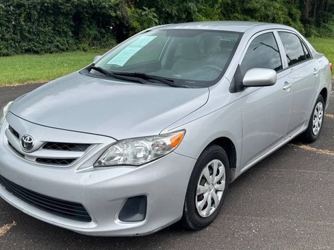 Used 2012 Toyota Corolla L image 4
