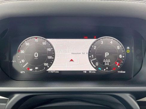 Used 2025 Land Rover Defender 110 S image 24