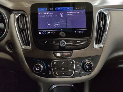 Used 2020 Chevrolet Malibu LT image 25