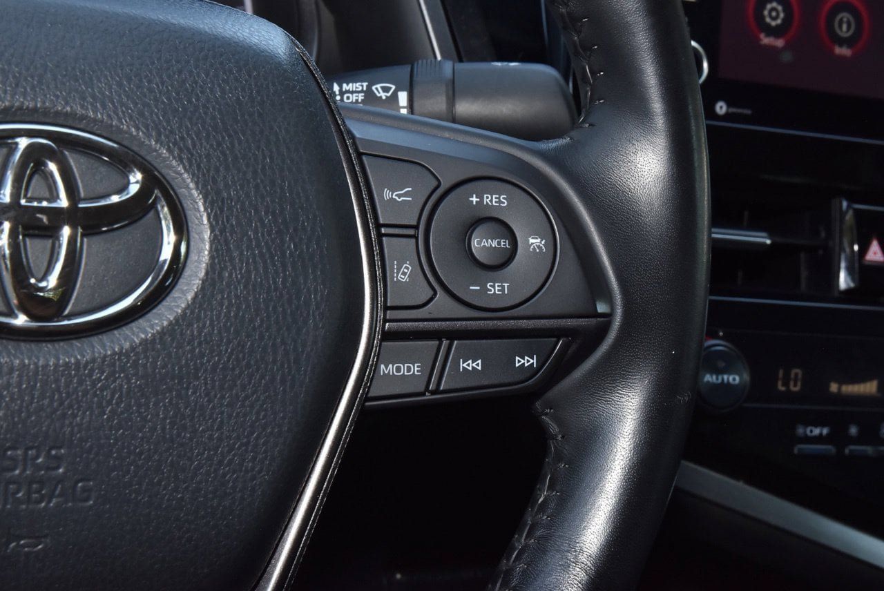 Used 2022 Toyota Camry SE w/ Convenience Package FWD image 23