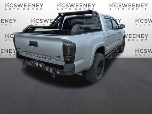 Used 2016 Toyota Tacoma SR5 w/ SR5 Appearance Package (SN) image 7