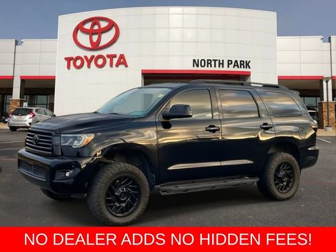 Used 2019 Toyota Sequoia SR5 AWD/4WD image 1