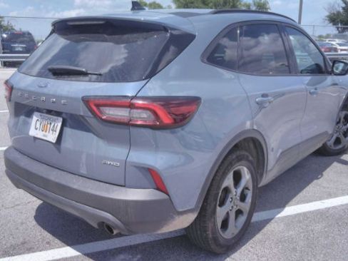Used 2025 Ford Escape ST-Line Select AWD/4WD image 5