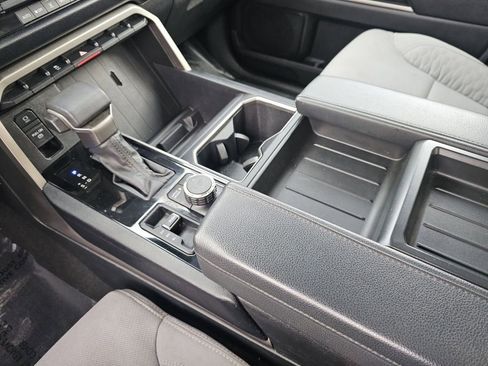 Used 2023 Toyota Tundra SR5 w/ SR5 Convenience Package AWD/4WD image 34