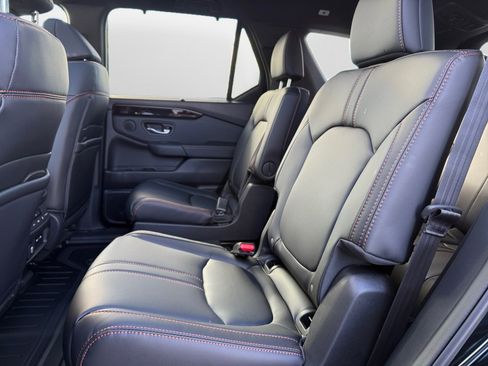 New 2025 Honda Pilot TrailSport image 8