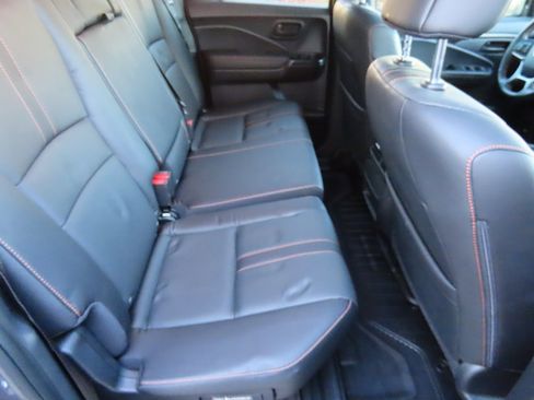 Used 2025 Honda Ridgeline TrailSport image 13