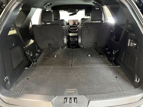 Used 2025 Ford Explorer ST-Line AWD/4WD image 16