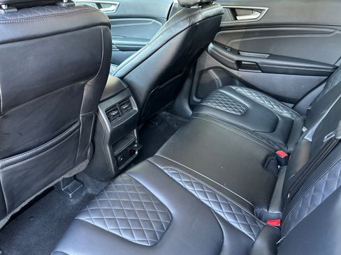 Used 2024 Ford Edge Titanium image 15