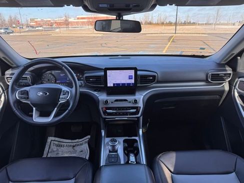 Used 2023 Ford Explorer XLT w/ Equipment Group 202A image 14