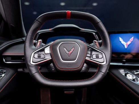 Used 2023 Chevrolet Corvette Stingray Premium Conv w/ Z51 Performance Package RWD image 45