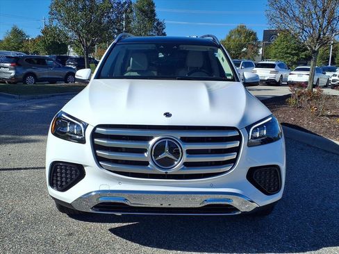 Used 2026 Mercedes-Benz GLS 450 4MATIC image 2