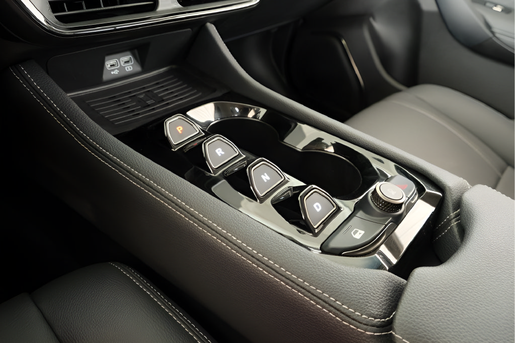 New 2025 VinFast VF 8 Eco AWD/4WD image 10