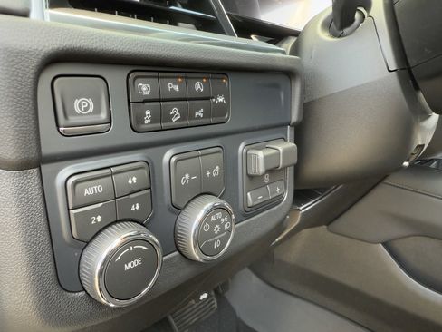 New 2026 Chevrolet Suburban LT w/ Comfort Package image 10