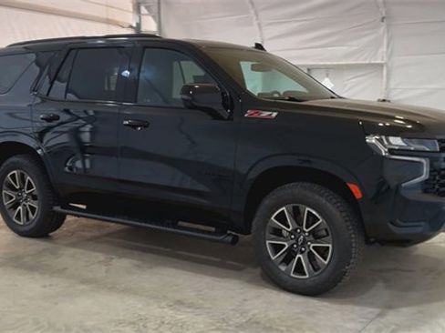 Certified 2024 Chevrolet Tahoe Z71 w/ Luxury Package image 2