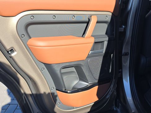 Certified 2025 Land Rover Defender 110 image 14