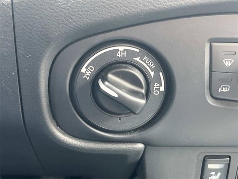 Used 2023 Nissan Frontier SV w/ SV Convenience Package image 20