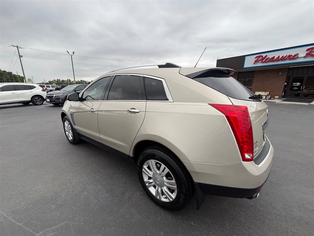 Used 2015 Cadillac SRX Luxury w/ Driver Awareness Package FWD image 4