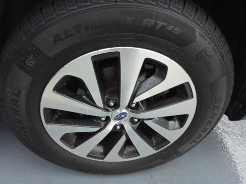 Used 2023 Subaru Outback Premium AWD/4WD image 18