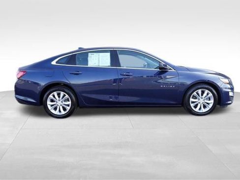 Used 2021 Chevrolet Malibu LT image 9