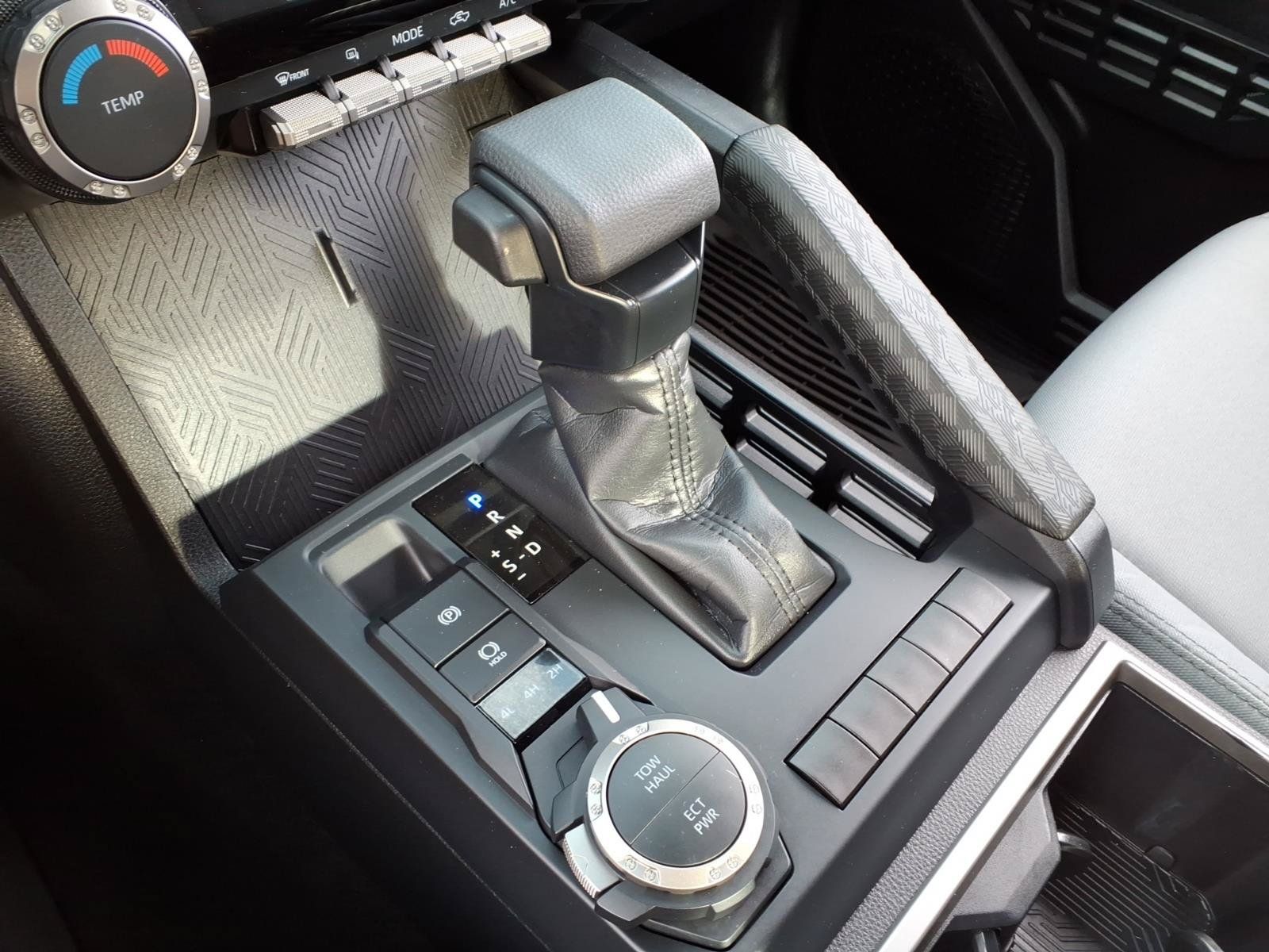 Certified 2025 Toyota Tacoma SR5 AWD/4WD image 19