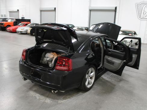 Used 2006 Dodge Charger SRT8 w/ SRT Option Group III RWD image 34