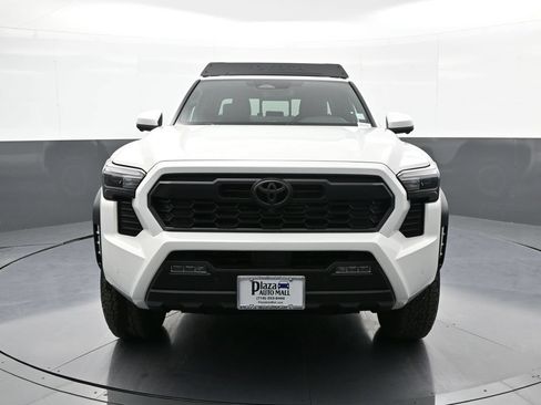 Certified 2024 Toyota Tacoma TRD Off-Road w/ TRD Off Road Premium Package AWD/4WD image 2