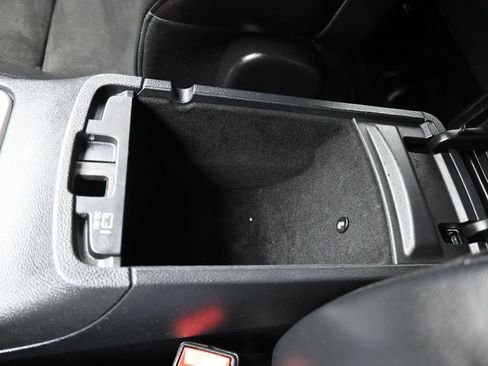 Used 2020 Jeep Grand Cherokee Altitude image 25