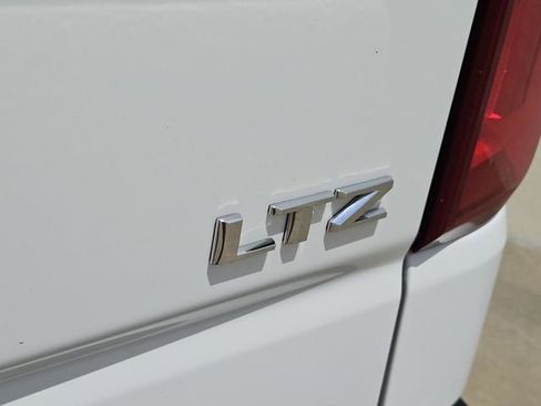 Used 2025 Chevrolet Silverado 1500 LTZ AWD/4WD image 12
