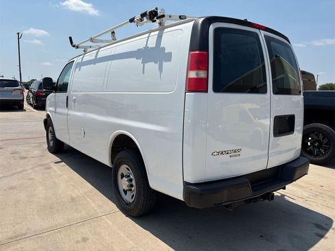 Used 2012 Chevrolet Express 2500 w/ Cold Climate Package image 2