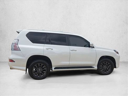 Used 2023 Lexus GX 460 Premium w/ Premium Package AWD/4WD image 4
