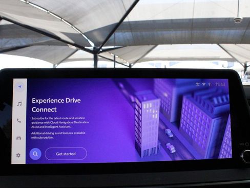 New 2026 Toyota Prius Plug-In Hybrid FWD image 33