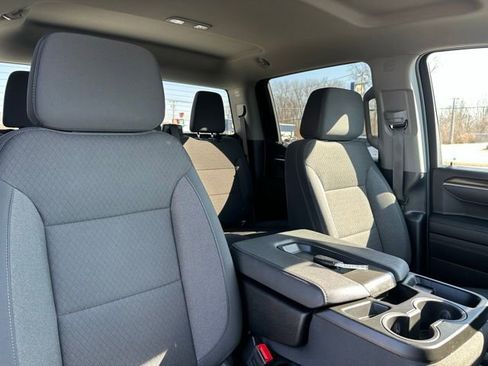 Used 2025 Chevrolet Silverado 1500 LT image 8