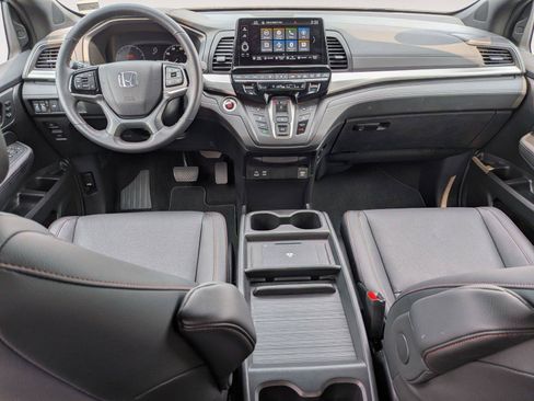 Certified 2025 Honda Odyssey Sport-L image 33