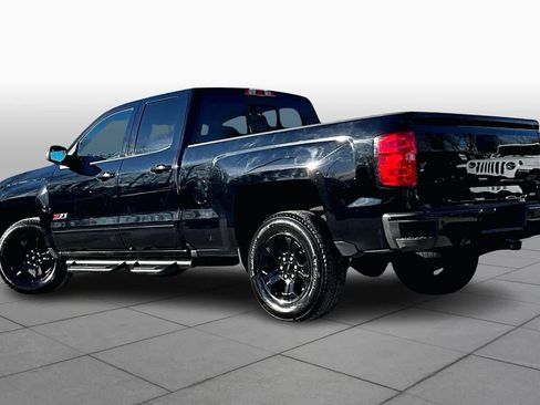 Used 2018 Chevrolet Silverado 1500 LT w/ All Star Edition image 11