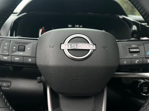 New 2026 Nissan Pathfinder Platinum FWD image 28