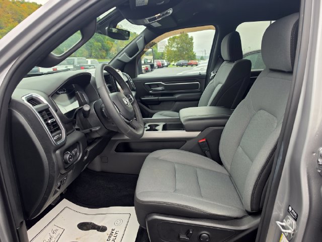 Used 2025 RAM 1500 Big Horn AWD/4WD image 15