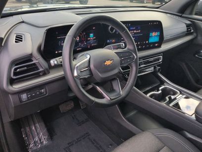 Used 2024 Chevrolet Traverse LT
