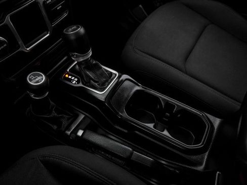 Used 2020 Jeep Wrangler Unlimited Sport AWD/4WD image 22