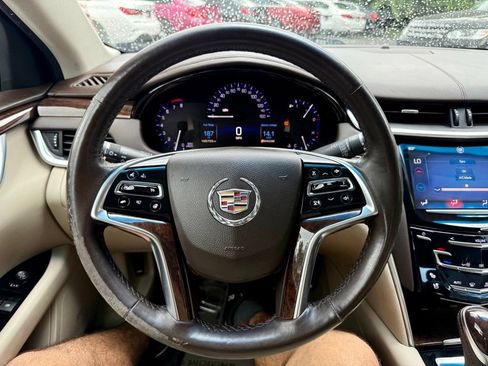 Used 2014 Cadillac XTS Luxury FWD image 24
